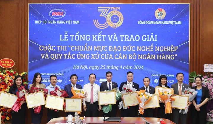 Toàn cảnh Lễ tổng kết và trao giải cuộc thi "Chuẩn mực đạo đức nghề nghiệp và quy tắc ứng xử người cán bộ ngân hàng"