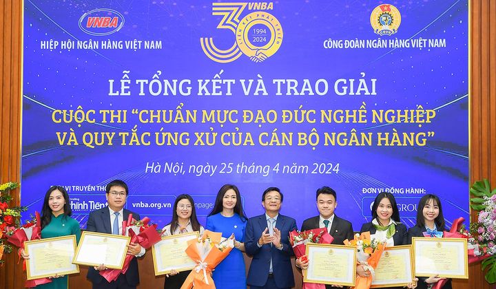 Video Lễ tổng kết và trao giải cuộc thi "Chuẩn mực đạo đức nghề nghiệp và quy tắc ứng xử người cán bộ ngân hàng"