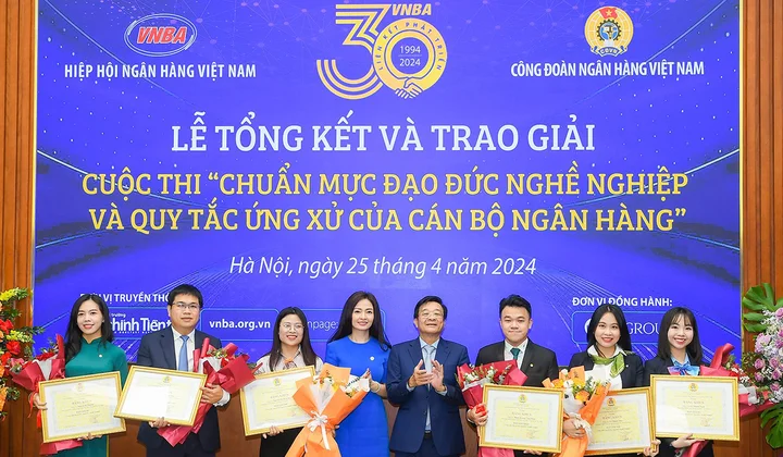 Video Lễ tổng kết và trao giải cuộc thi "Chuẩn mực đạo đức nghề nghiệp và quy tắc ứng xử người cán bộ ngân hàng"
