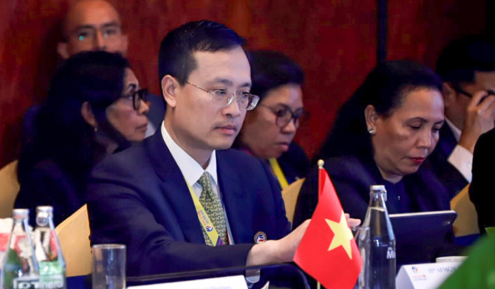 Đối thoại chính sách giữa Thống đốc NHTW ASEAN với Tổng Giám đốc điều hành các định chế tài chính