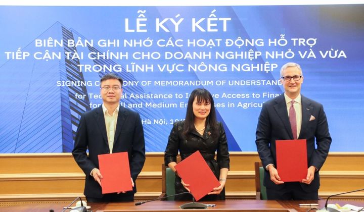 Agribank tăng cường hỗ trợ doanh nghiệp SME trong nông nghiệp tiếp cận tài chính
