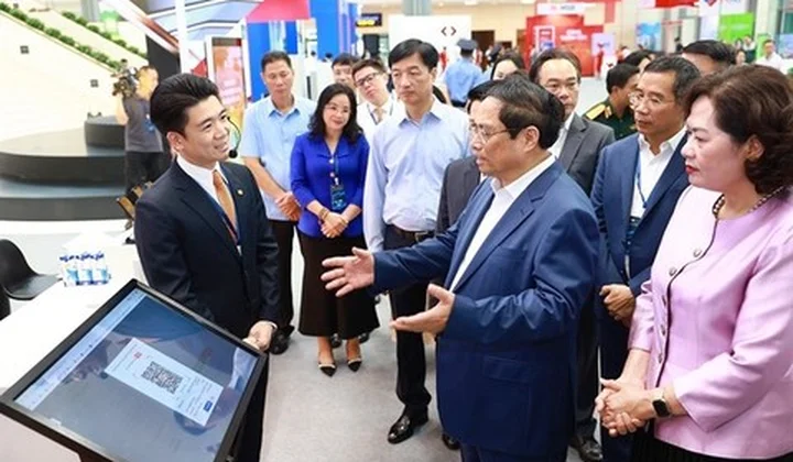 Banking sector to lead national digital transformation: PM