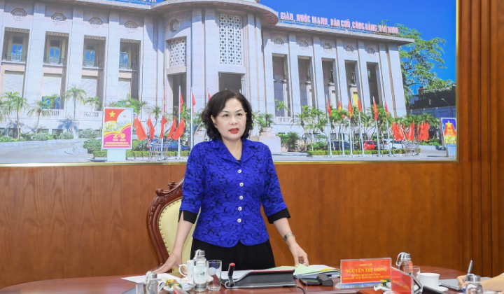 Thống đốc NHNN Nguyễn Thị Hồng làm việc trực tuyến với UBND tỉnh Bến Tre và UBND tỉnh Vĩnh Long