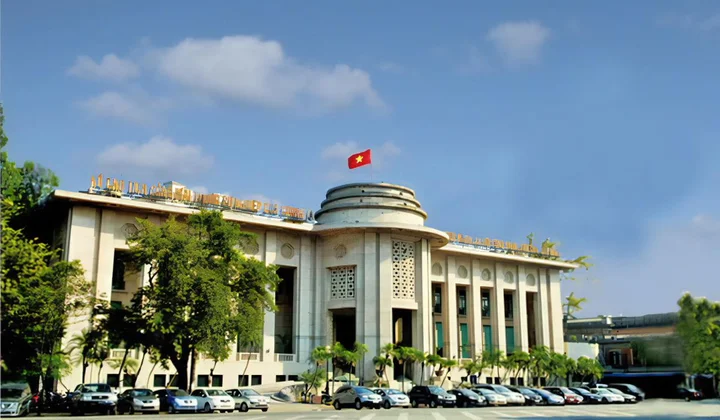 Yêu cầu các TCTD thực hiện một số giải pháp về tín dụng và lãi suất