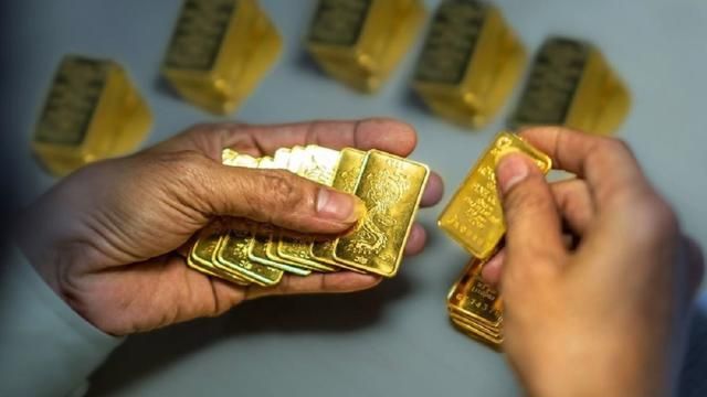 Thanh tra Ngân hàng Nhà nước siết chặt giao dịch vàng lớn và đáng ngờ liên quan đến phòng chống rửa tiền
