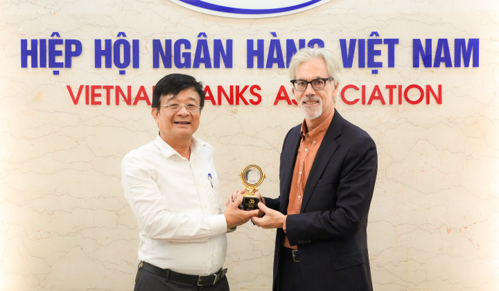 Hiệp hội Ngân hàng Việt Nam làm việc với Tập đoàn tài chính Quốc tế IFC