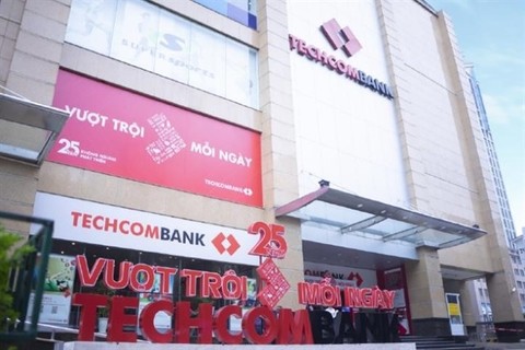 Banks limits foreign room, waiting for strategic buyers