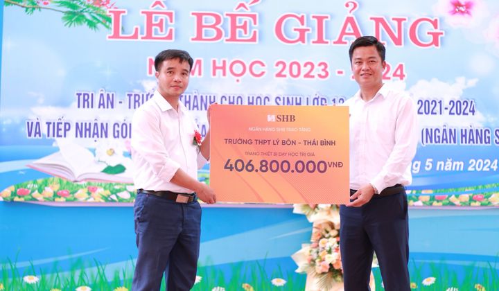SHB tài trợ hơn 400 triệu đồng cho trường THPT Lý Bôn - Thái Bình