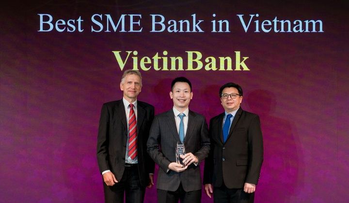 VietinBank lần thứ 4 liên tiếp được vinh danh Ngân hàng SME tốt nhất Việt Nam
