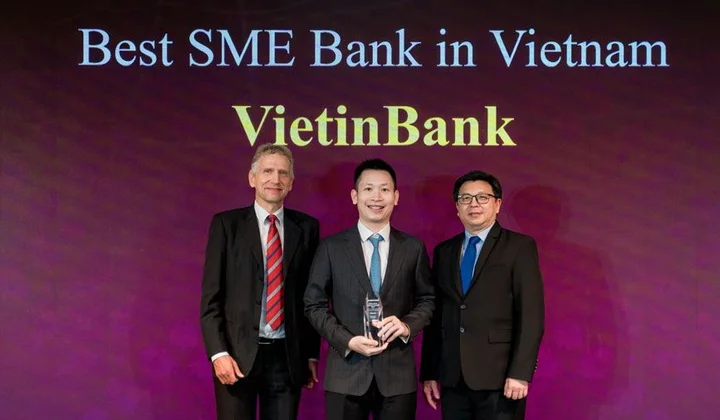 VietinBank lần thứ 4 liên tiếp được vinh danh Ngân hàng SME tốt nhất Việt Nam