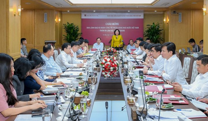 Ban Lãnh đạo Ngân hàng Nhà nước làm việc với cán bộ chủ chốt Agribank