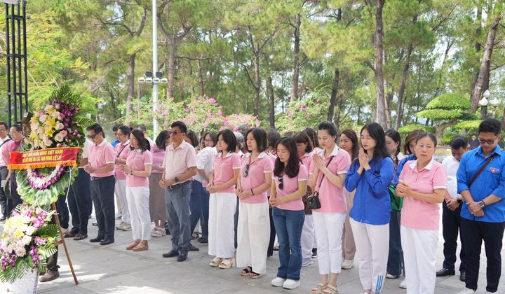 Hiệp hội Ngân hàng hành trình về nguồn tưởng nhớ, tri ân các Anh hùng liệt sĩ