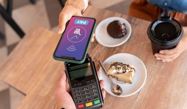 Vietnam accelerating towards a cashless society