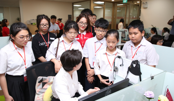 SeABank tiếp thêm động lực cho học sinh vượt khó