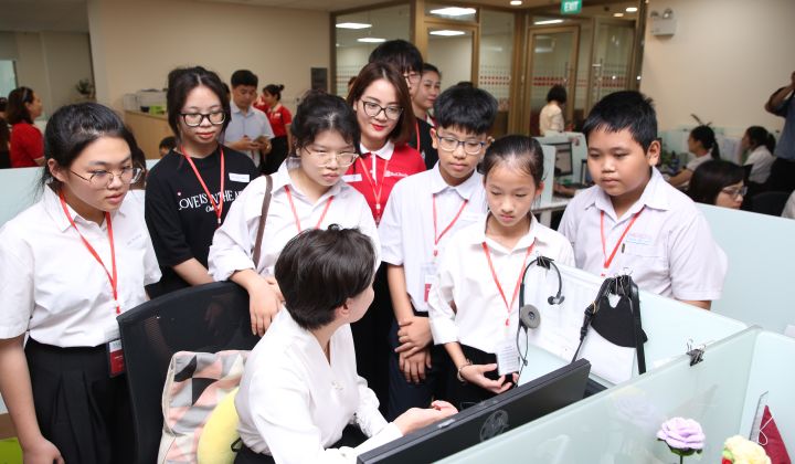SeABank tiếp thêm động lực cho học sinh vượt khó