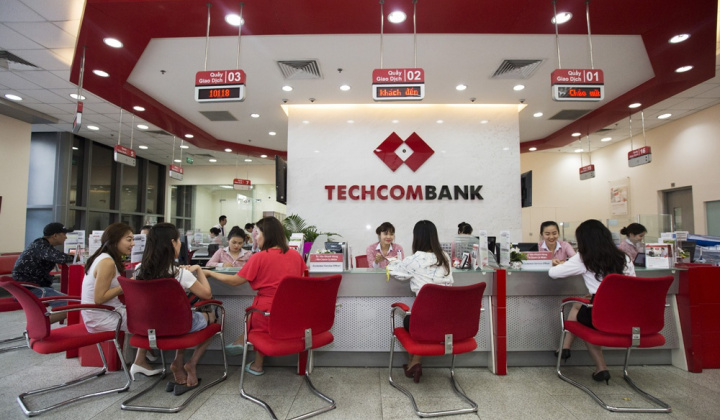 FiinRatings nâng hạng tín nhiệm Techcombank lên “AA-”