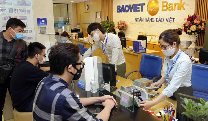BAOVIET Bank ends Visa credit cards services, shifts to domestic cards
