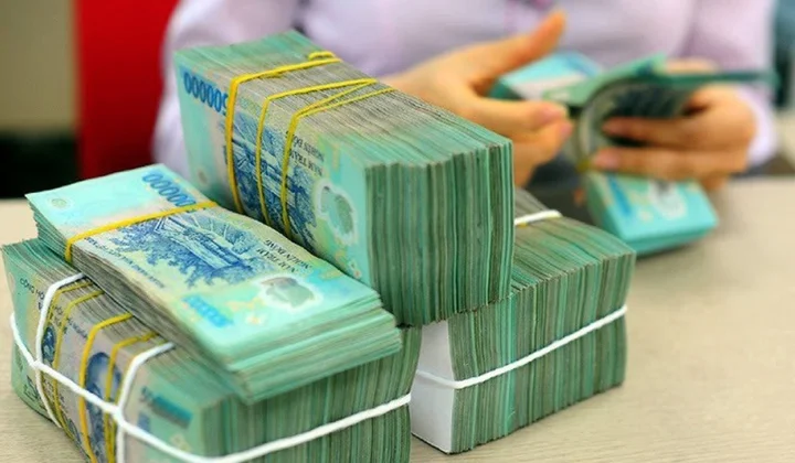 Lãi suất liên ngân hàng giảm sâu
