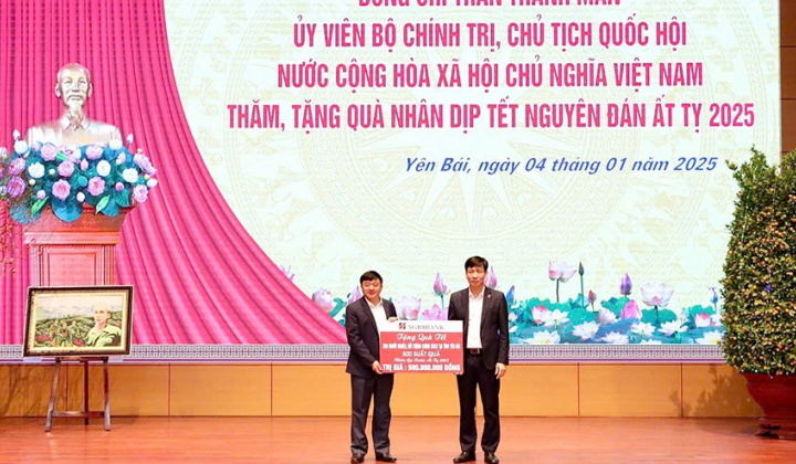 Agribank dành hơn 100 tỷ đồng hỗ trợ người nghèo, đối tượng chính sách nhân dịp Xuân Ất Tỵ năm 2025