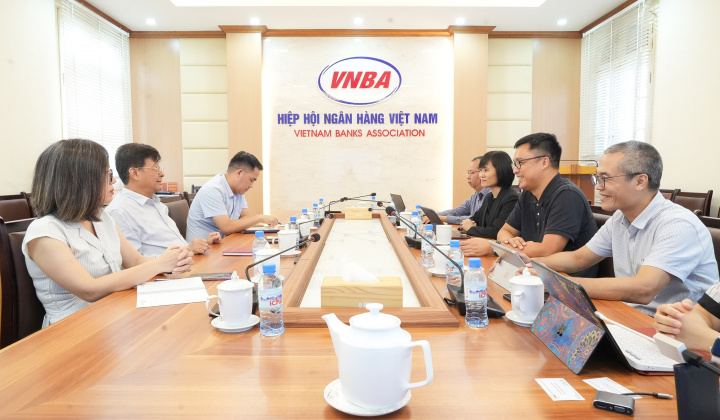 VNBA và FPT IS thảo luận cơ hội hợp tác thúc đẩy chuyển đổi số lĩnh vực ngân hàng