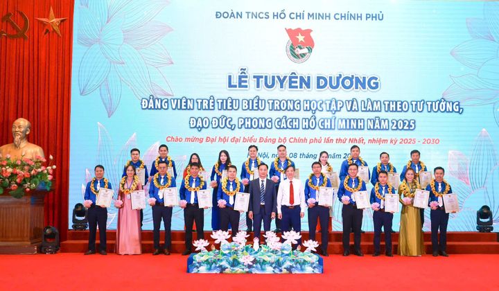 BIDV vinh dự có 4 đại diện được vinh danh Đảng viên trẻ tiêu biểu Đảng bộ Chính phủ 2025