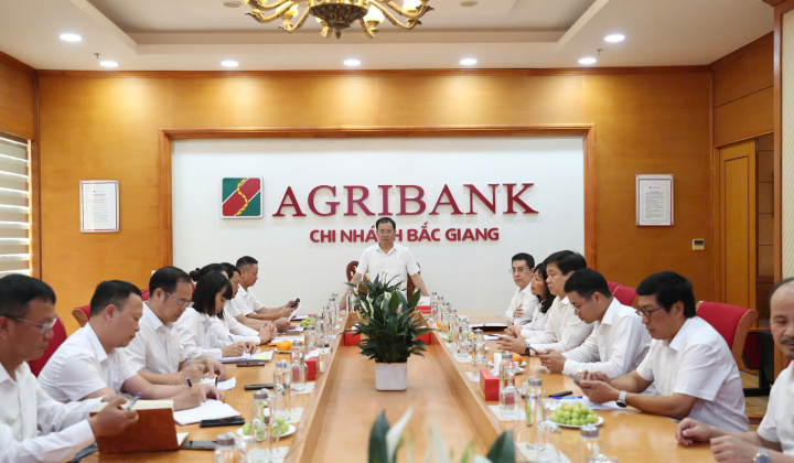 Agribank chung tay hỗ trợ người dân Bắc Ninh khắc phục hậu quả mưa lũ