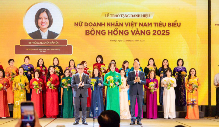 Vietcombank có nữ thành viên Ban Điều hành được vinh danh “Nữ Doanh nhân Việt Nam tiêu biểu”