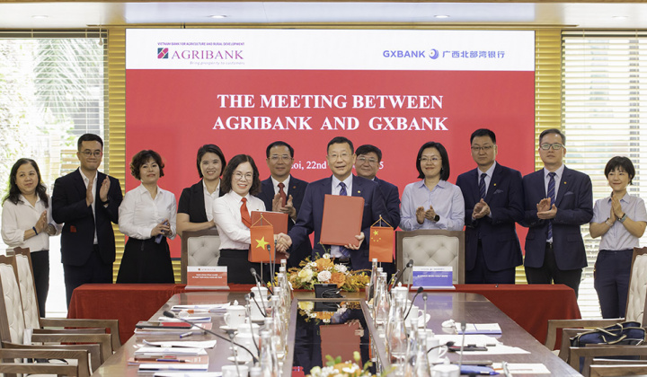 Agribank tăng cường quan hệ kinh doanh với Ngân hàng Vịnh Bắc Bộ Quảng Tây