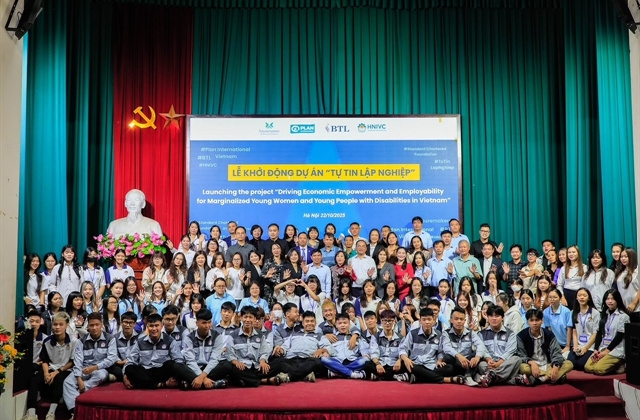 Standard Chartered empowers youth’s financial education through 'Ready to Work' project