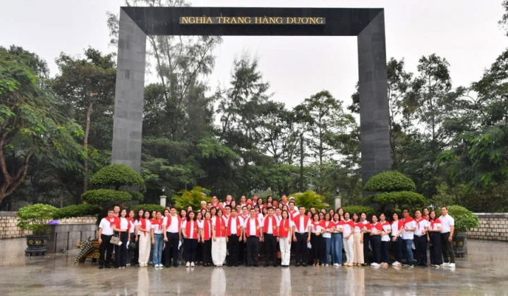 Đảng bộ Trụ sở chính Vietcombank về nguồn tại Côn Đảo