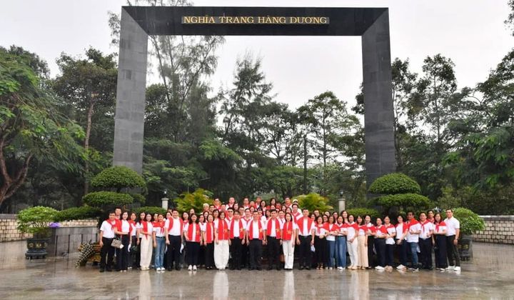 Đảng bộ Trụ sở chính Vietcombank về nguồn tại Côn Đảo