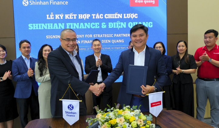Shinhan Finance hợp tác cùng Điện Quang Solar thúc đẩy tài chính xanh và năng lượng bền vững