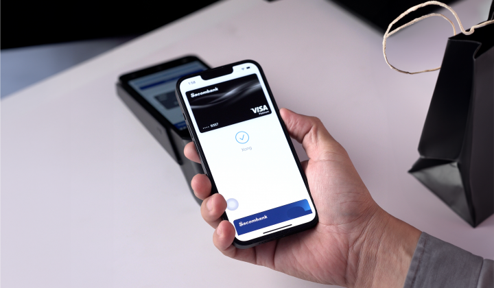 Hoàn tiền, miễn phí trả góp cho chủ thẻ Sacombank Visa chi tiêu ở nước ngoài