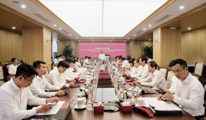 Đảng ủy Agribank tổ chức Hội nghị sơ kết công tác 9 tháng đầu năm và triển khai nhiệm vụ 3 tháng cuối năm 2025