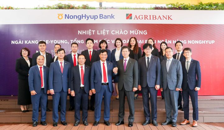 NongHyup Bank tăng cường hợp tác tài chính nông nghiệp và chuyển đổi số hướng tới phát triển bền vững