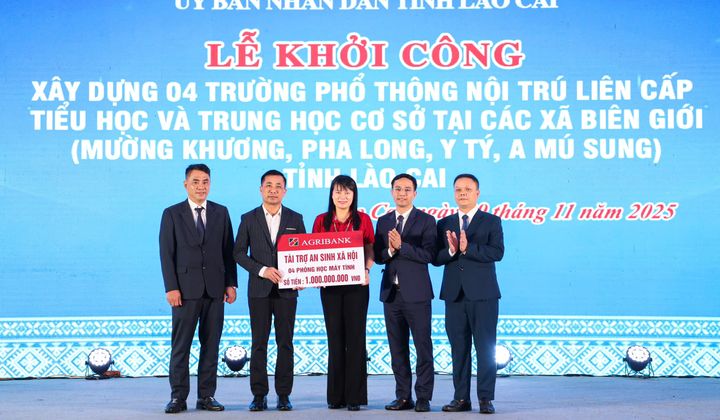 Agribank đồng hành cùng lễ khởi công 4 trường nội trú biên giới Lào Cai và tặng quà cho học sinh khó khăn