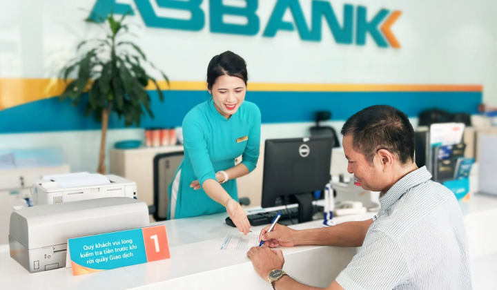 ABBank giảm lãi suất đến 2,8%/năm, tiếp sức khách hàng phục hồi sau bão