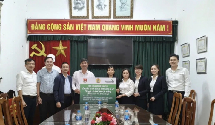 Vietcombank Đà Nẵng lan tỏa giá trị nhân văn, hướng về vùng biên