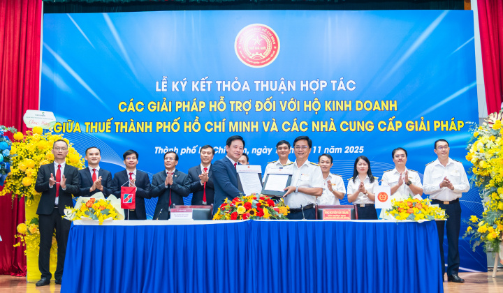 Agribank và Cục Thuế TP.HCM đẩy mạnh hóa đơn điện tử cho hộ kinh doanh