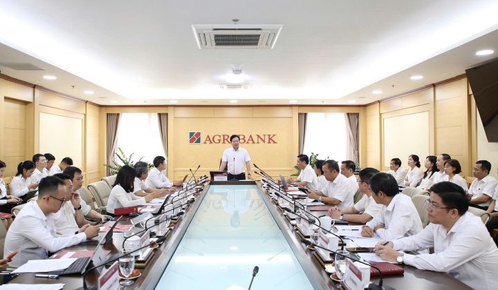 Agribank tăng tốc chặng cuối 2025, kiến tạo xung lực phát triển cho năm 2026