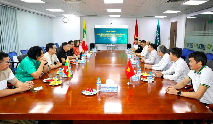 Đoàn công tác Hiệp hội Ngân hàng Việt Nam thăm và làm việc tại BIDV Chi nhánh Yangon