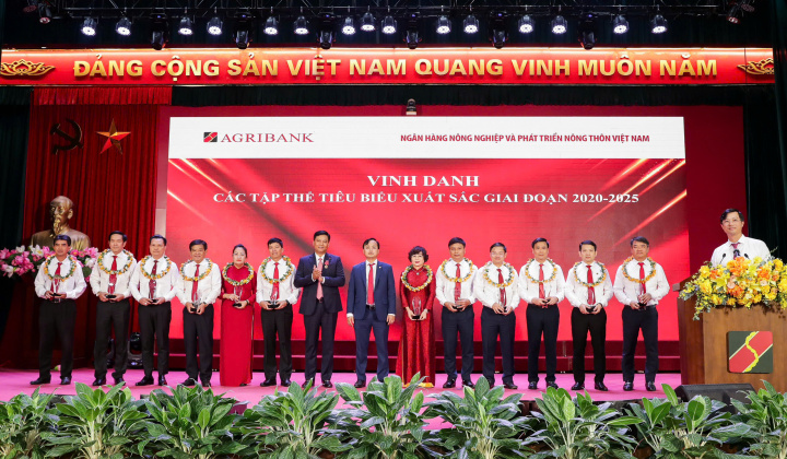 Phát huy sức mạnh nội lực từ công tác thi đua, khen thưởng tại Agribank giai đoạn 2020-2025