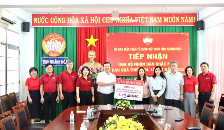Ngay trong tâm lũ, Agribank hỗ trợ khẩn cấp 11 tỷ đồng các tỉnh Nam Trung Bộ và Tây Nguyên