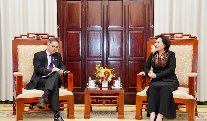 Thống đốc NHNN Nguyễn Thị Hồng tiếp và làm việc với ông Carlos Felipe Jaramillo – Phó Chủ tịch WB