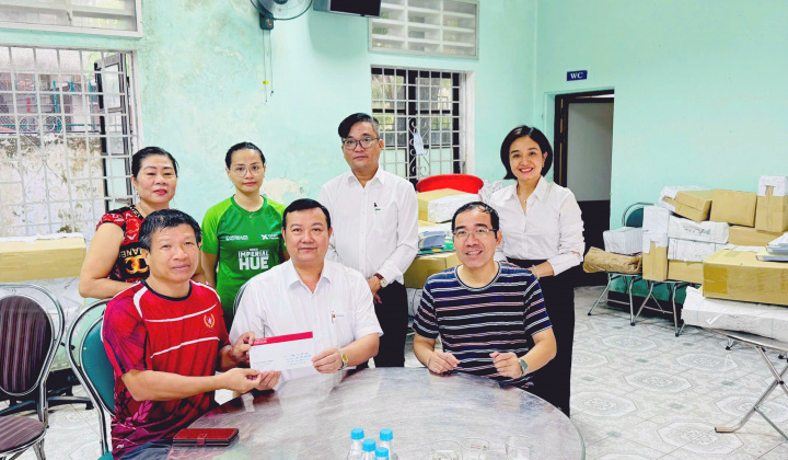 Agribank hỗ trợ kịp thời các tỉnh miền Trung khắc phục hậu quả lũ lụt do mưa lũ lịch sử