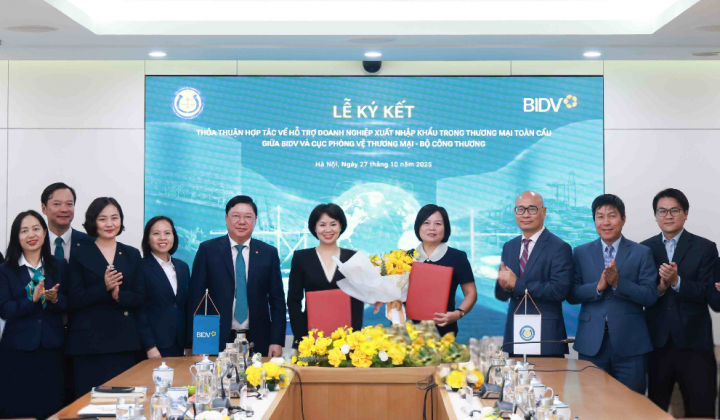 BIDV tăng cường hợp tác hỗ trợ doanh nghiệp xuất nhập khẩu