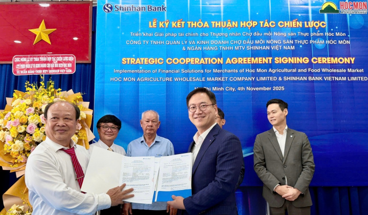 Ngân hàng Shinhan Việt Nam hợp tác cùng Công ty Quản lý Chợ đầu mối Nông sản Thực phẩm Hóc Môn cung cấp giải pháp tài chính hiệu quả cho chủ hộ kinh doanh, doanh nghiệp tư nhân