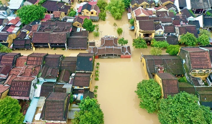 SBV asks banks to support storm-hit customers