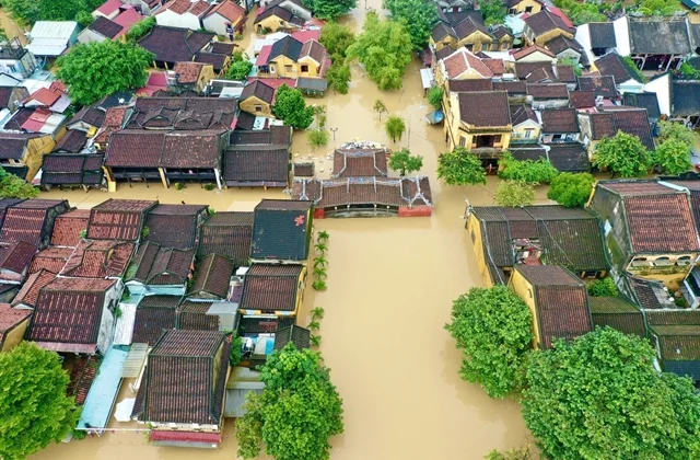 SBV asks banks to support storm-hit customers
