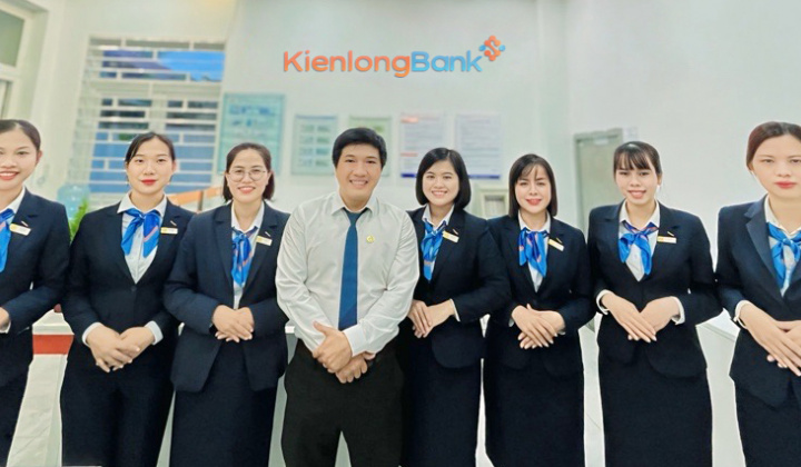 Nhân viên KienlongBank kịp thời giúp khách hàng thoát khỏi vụ việc lừa đảo 900 triệu đồng
